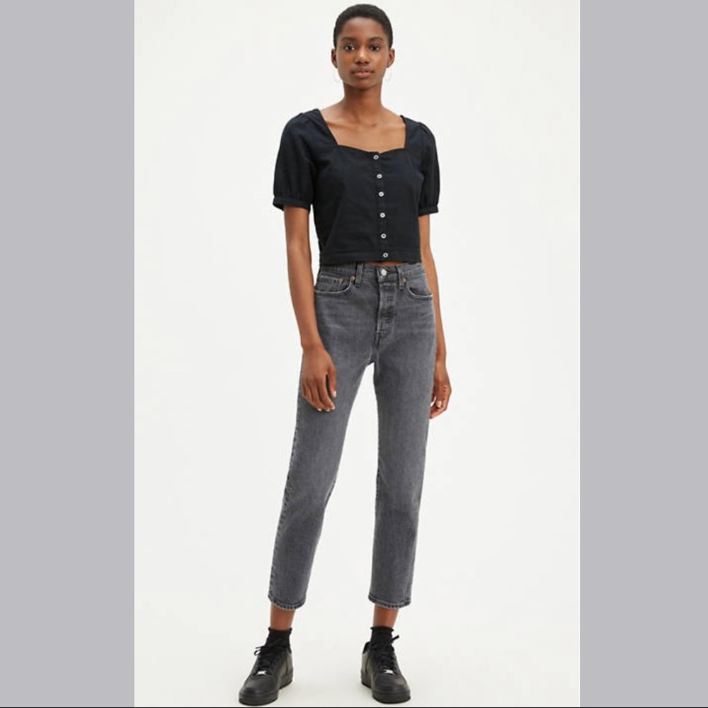 Levi’s Wedgie Fit Washed Black Size 27